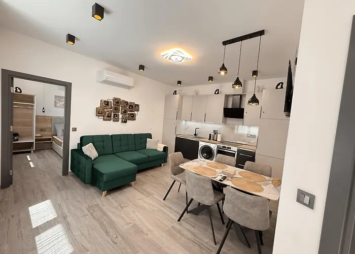 Summary Flat In Center *