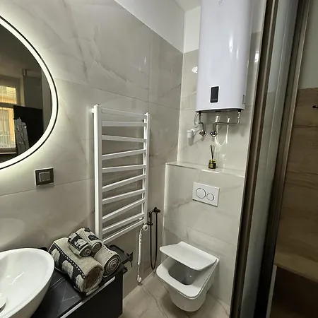 Summary Flat In Center *