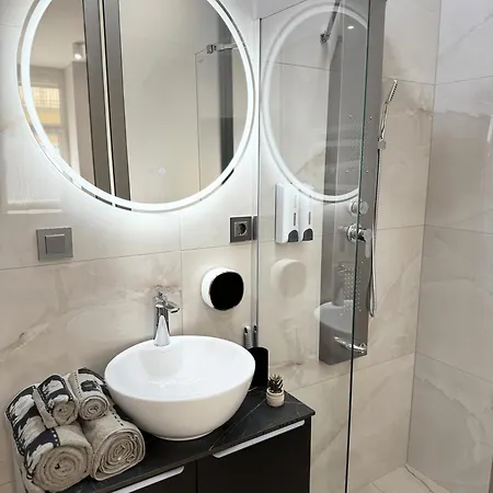 Apartment Summary Flat In Center *