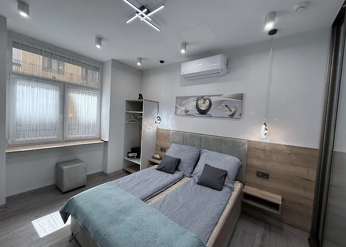 Summary Flat In Center